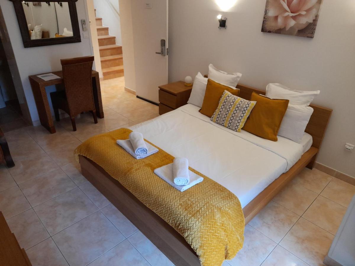 Hotel Villa Maya Gassin Luaran gambar