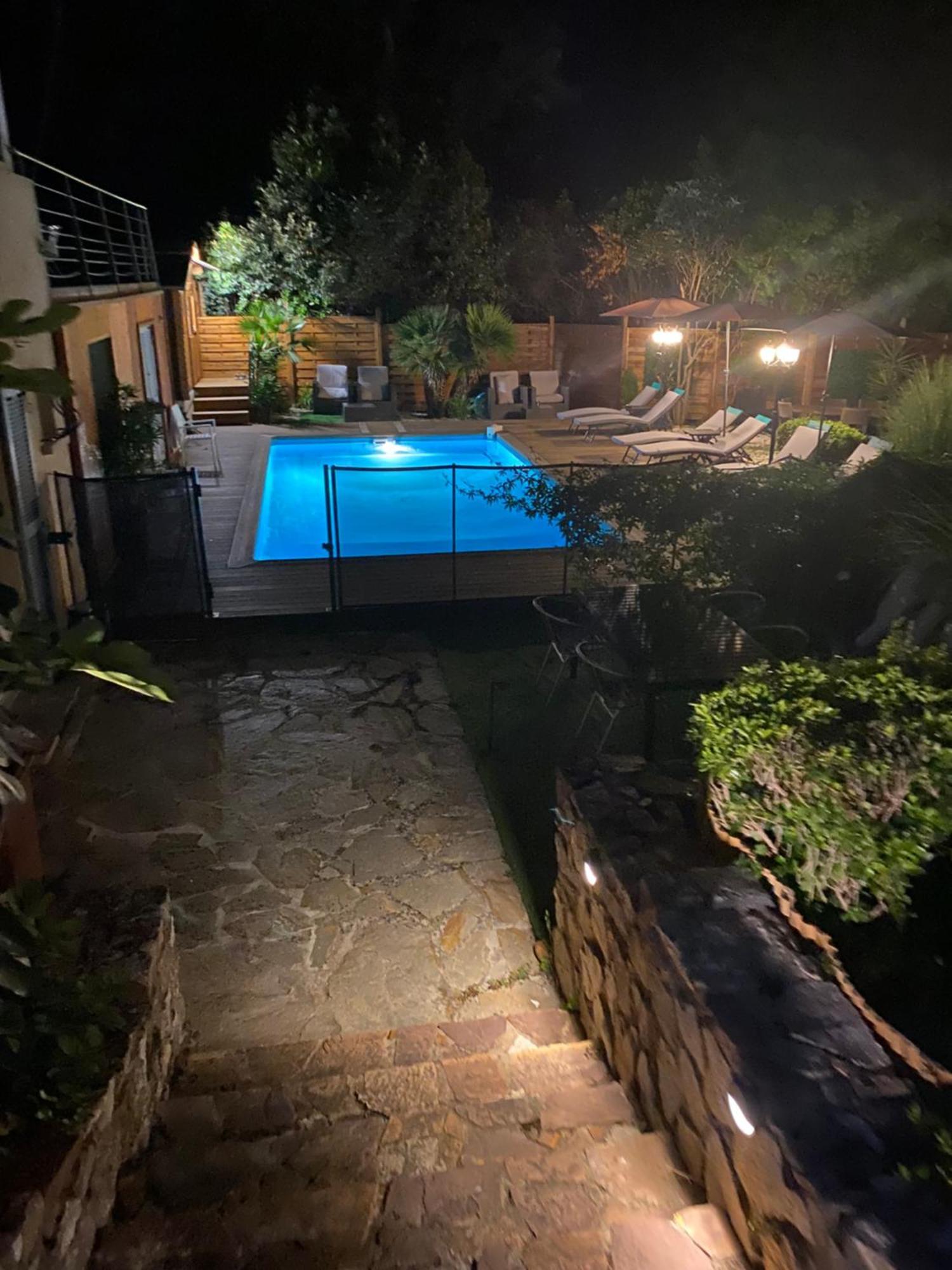 Hotel Villa Maya Gassin Luaran gambar